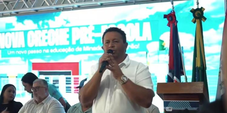 Prefeito José Aprígio anuncia construção de nova creche que levará o nome de sua mãe em Minador do Negrão