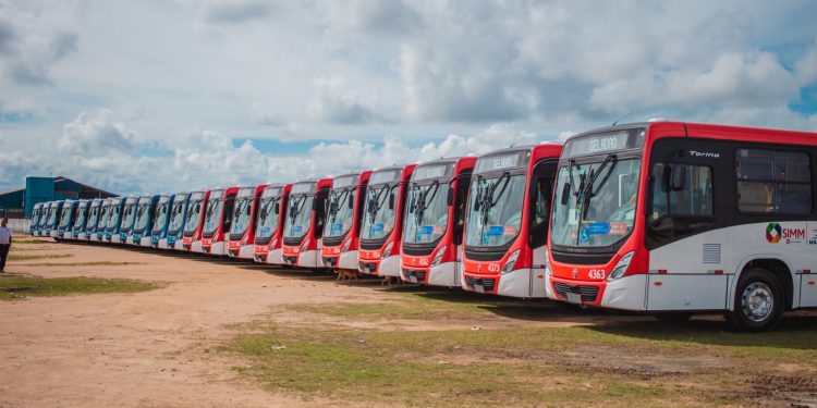 DMTT anuncia 144 viagens extras de ônibus para dias do Enem em Maceió