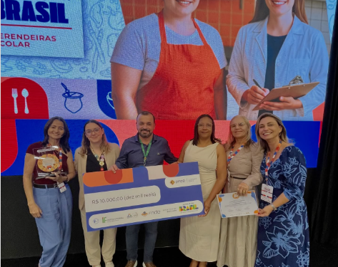 Projeto de alimentação escolar de Palestina recebe reconhecimento nacional