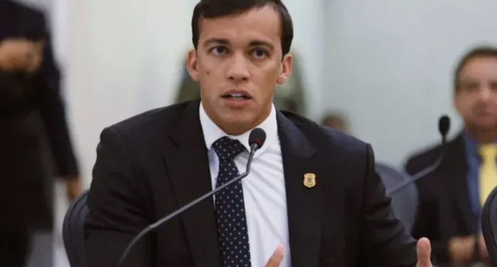 Deputado Delegado Leonam cobra punição a motorista que atropelou pedestres e pede construção de passarela na AL-101 Sul