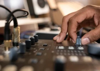 Rádios comunitárias de Rio Largo e Jundiá recebem autorização para funcionamento em Alagoas