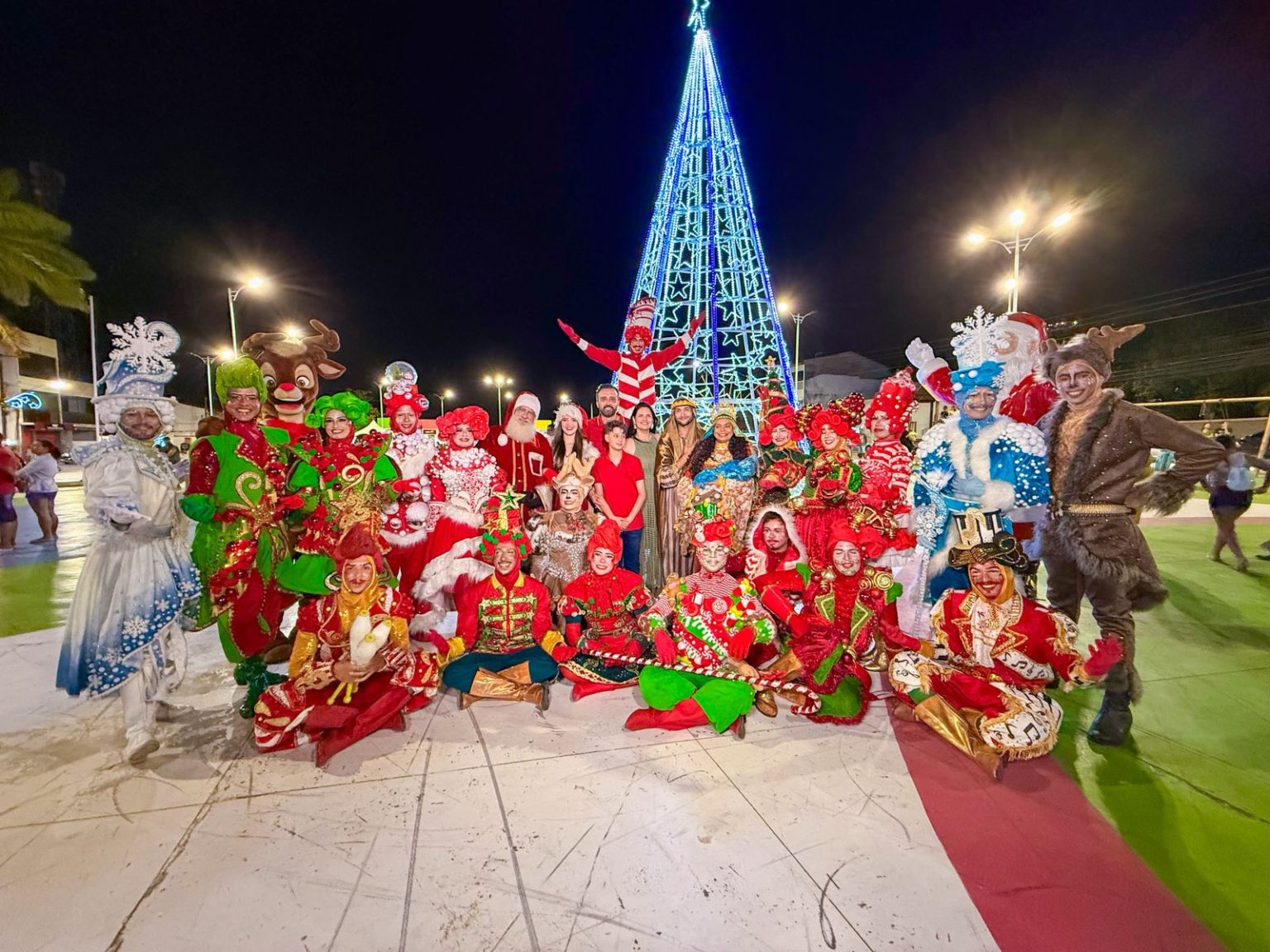 Barra de São Miguel abre oficialmente o Natal 2025 com grande desfile