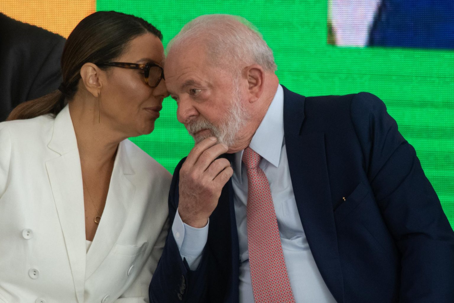 Lula lamenta morte de Mãe Carmen de Oxaguian