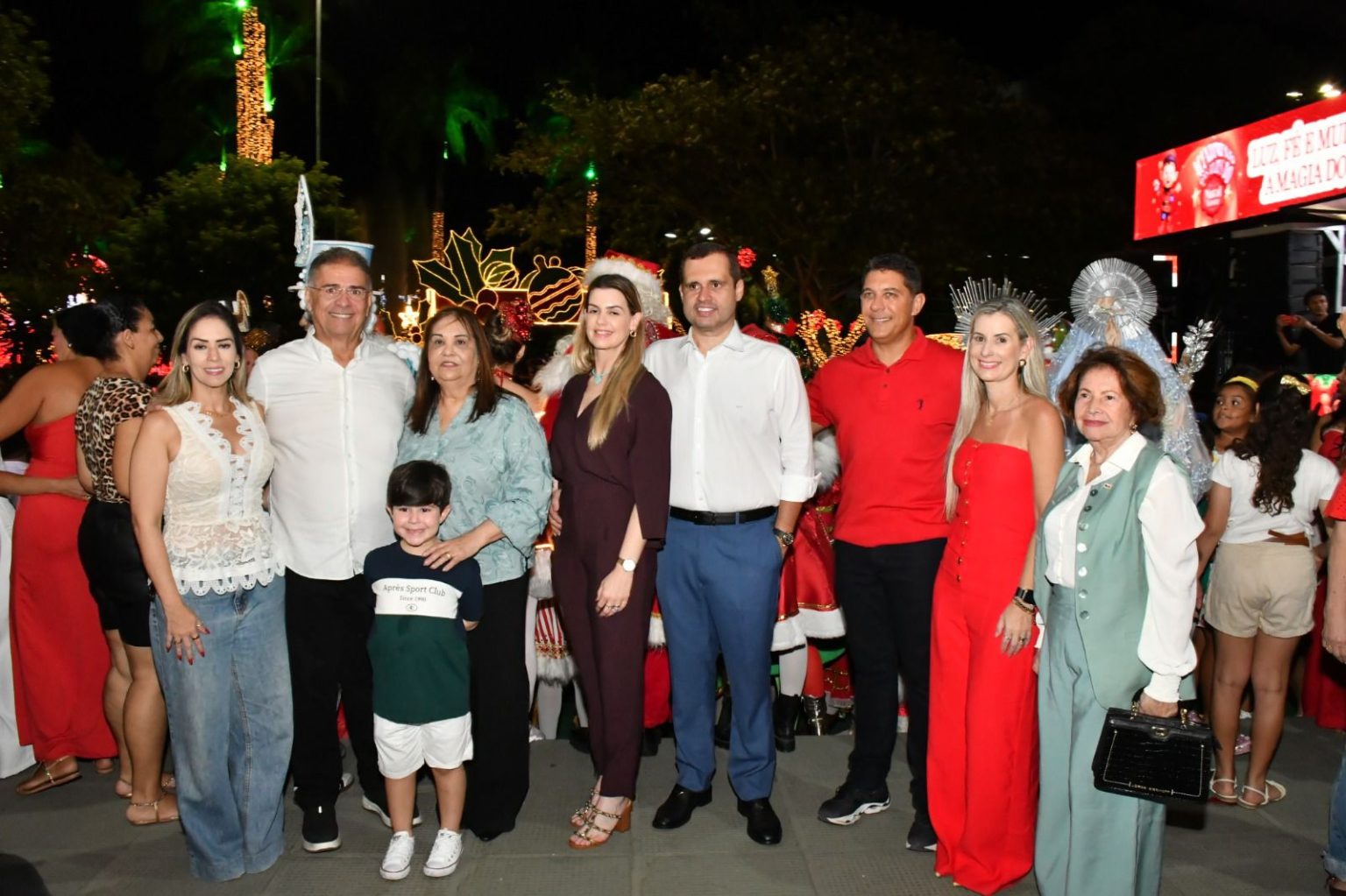 São Miguel dos Campos acende as luzes do Natal da Gente 2025 e emociona público com grande desfile e apresentações