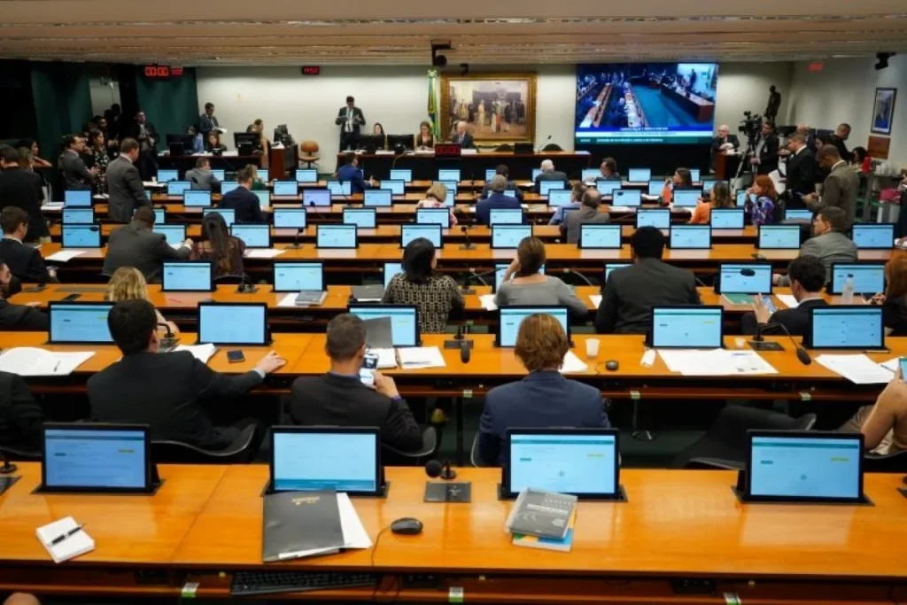 CCJ da Câmara aprova revogação da Lei de Alienação Parental