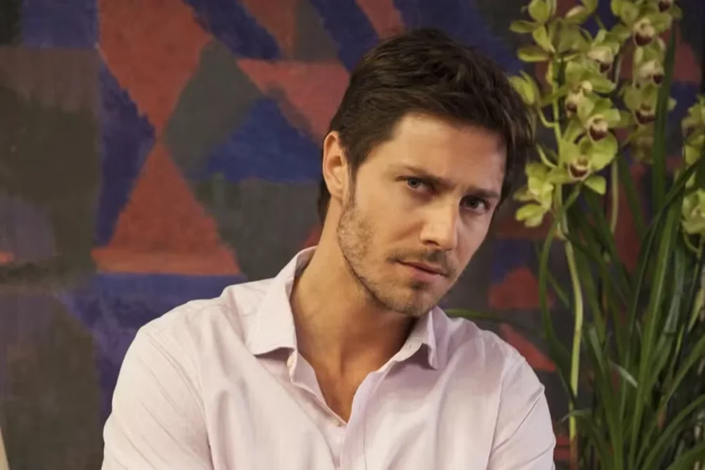 Ator critica Lula e STF e diz que povo brasileiro está sendo roubado