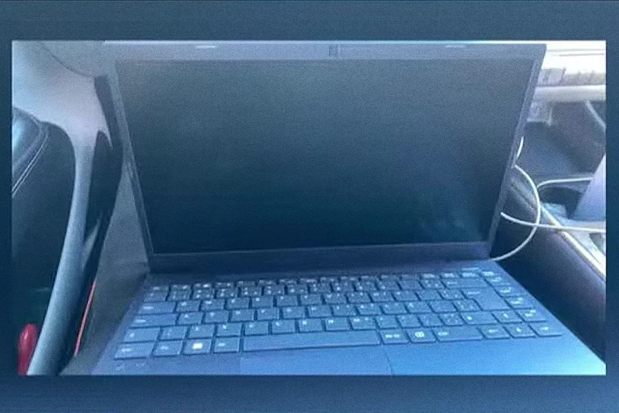 Delegada da PF esquece notebook e motorista de app acaba detido