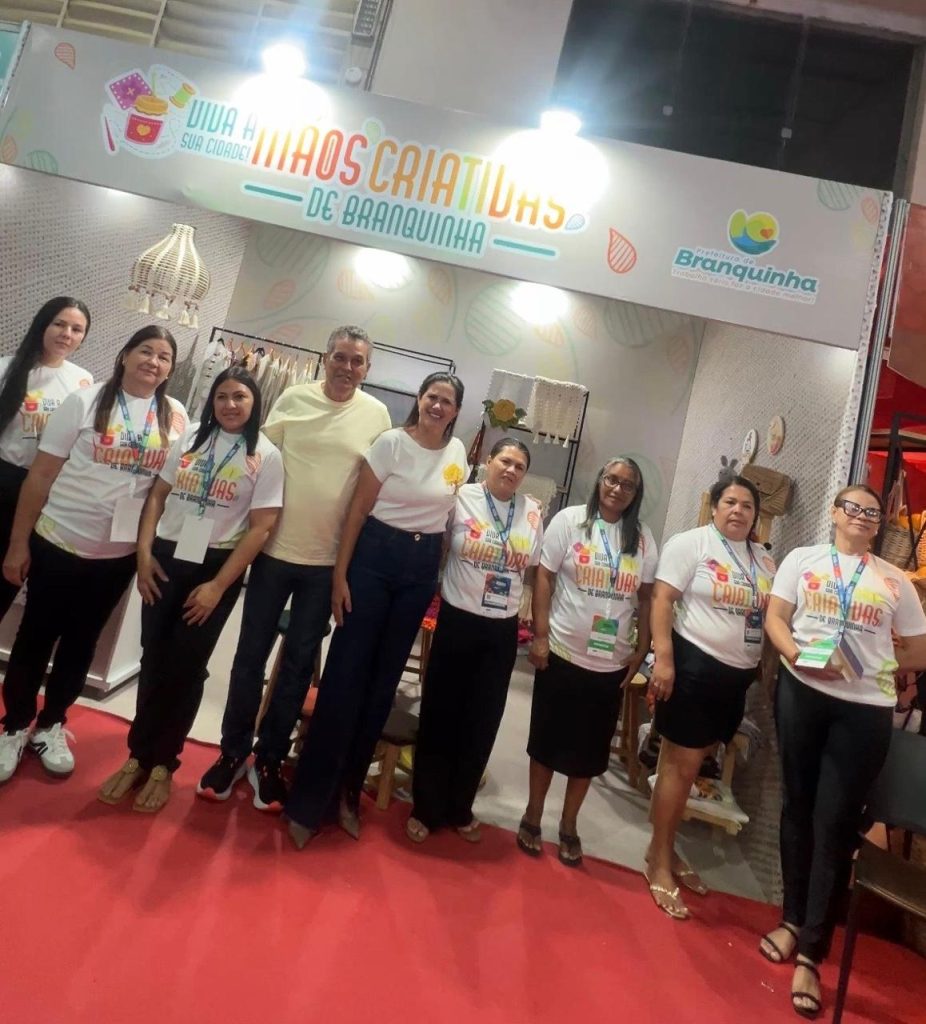 Feira dos Municípios Alagoanos: prefeito de Branquinha enaltece talento e criatividade dos artistas da terra
