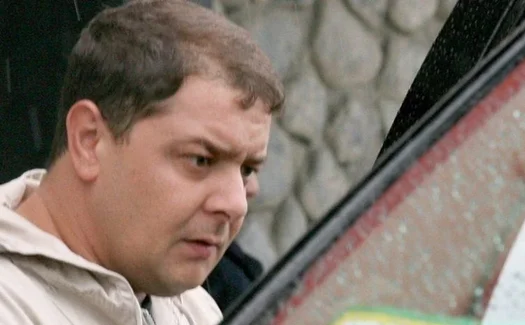 Filho do presidente Lula deixa o Brasil e retorna à Espanha em meio a investigação da PF