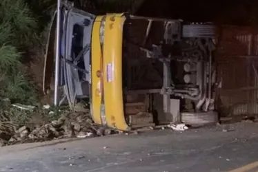 Mãe e bebê de Delmiro Gouveia estão entre mortos em grave acidente com ônibus em Minas Gerais