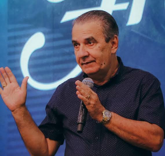 Malafaia pede prisão domiciliar para Bolsonaro e acusa Moraes de abuso de autoridade
