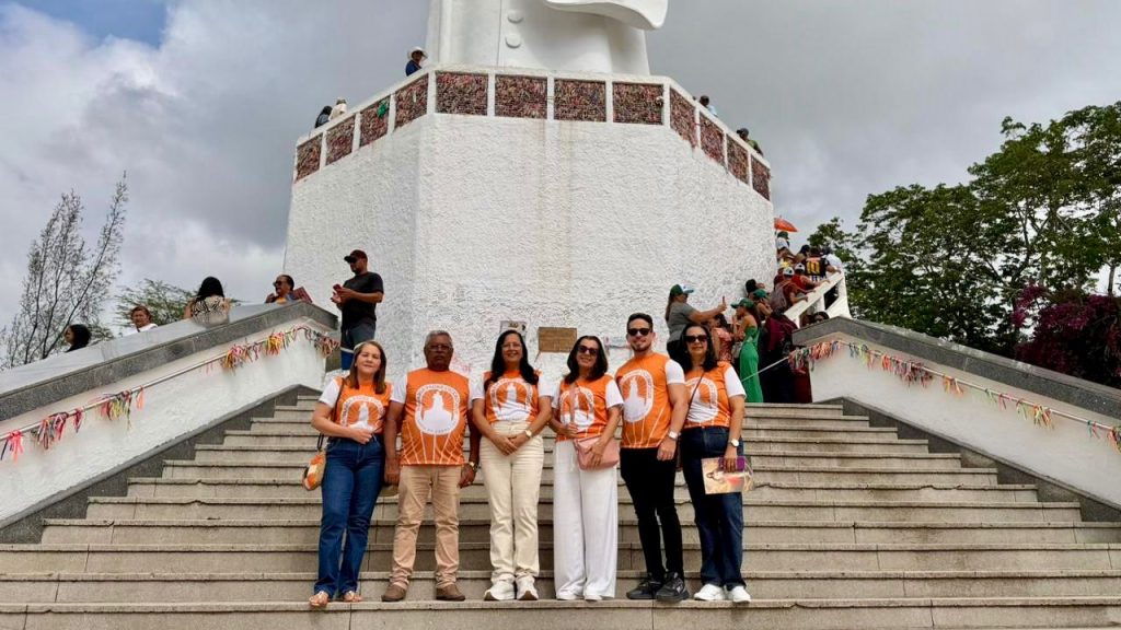 Com mais de 500 romeiros, Lagoa da Canoa realiza grande romaria a Juazeiro do Norte