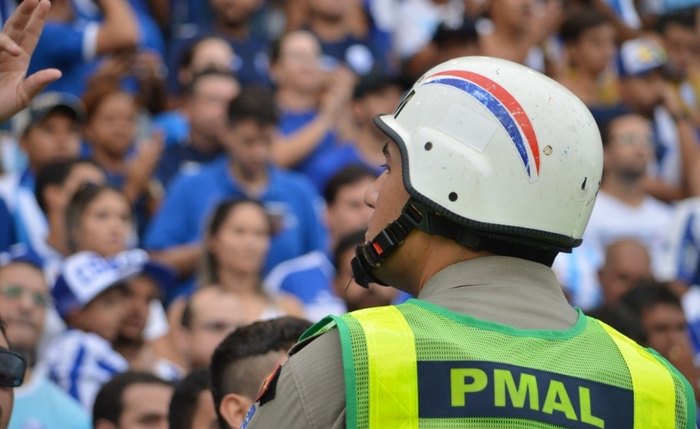 Estádio Rei Pelé recebe reforço de 200 policiais para garantir segurança no clássico