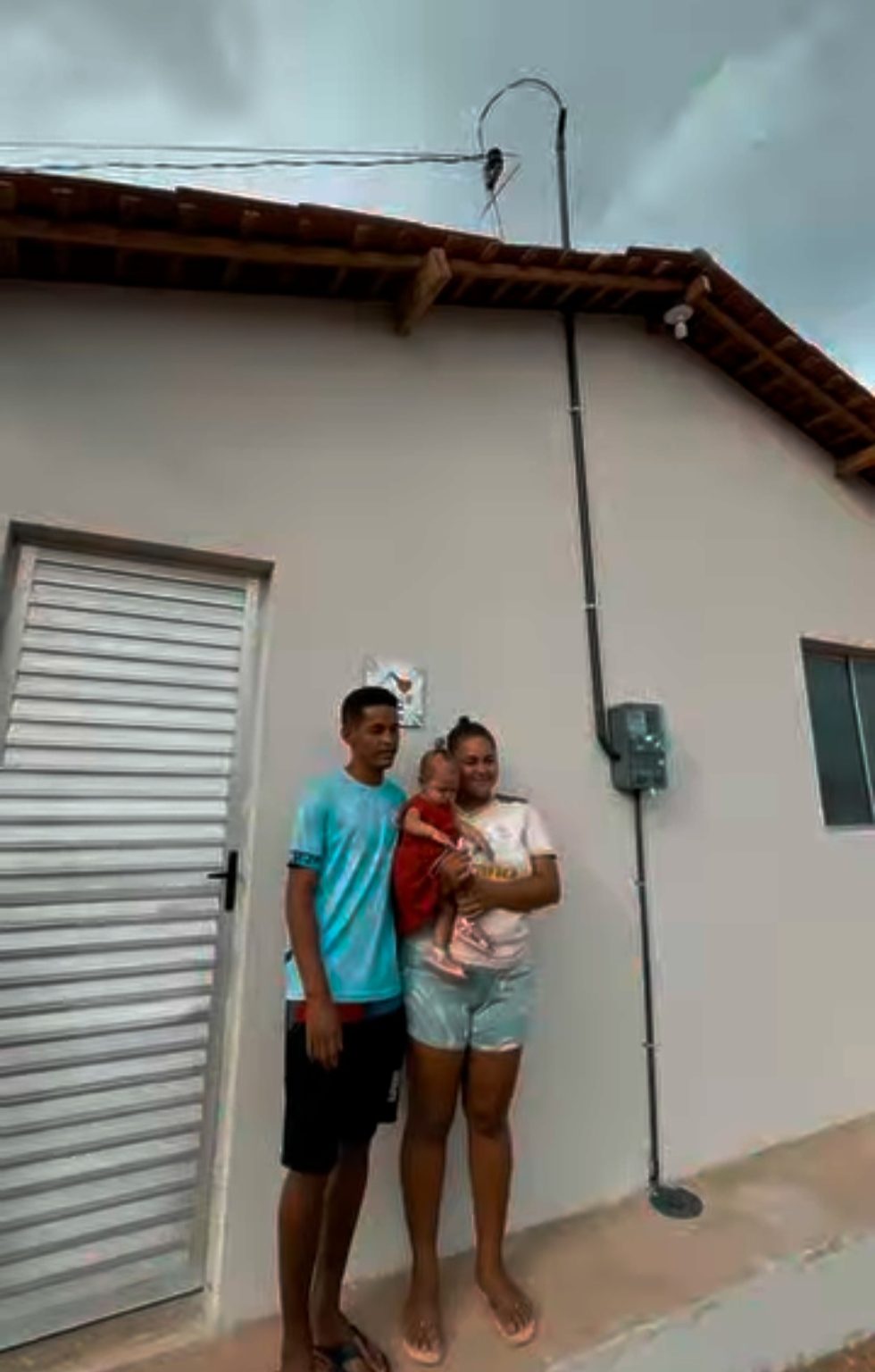 Prefeitura de Pão de Açúcar entrega nova moradia a família do Sítio Pilões