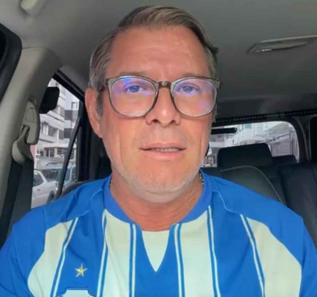 Cabo Bebeto afirma que desfile de escola de samba no Rio fez propaganda eleitoral antecipada, atacou conservadores e evangélicos: “Essa é a esquerda”