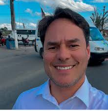 Despedida marcada por comoção: familiares e lideranças dão adeus a Edlúcio Donato, presidente do Podemos