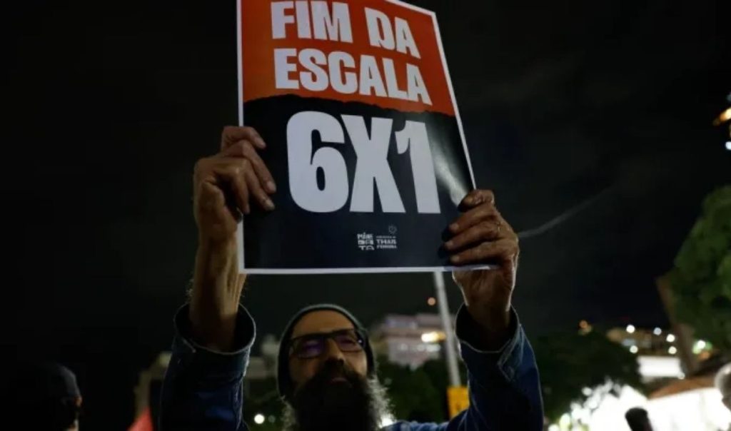 73% dos brasileiros apoiam fim da escala 6×1, diz pesquisa