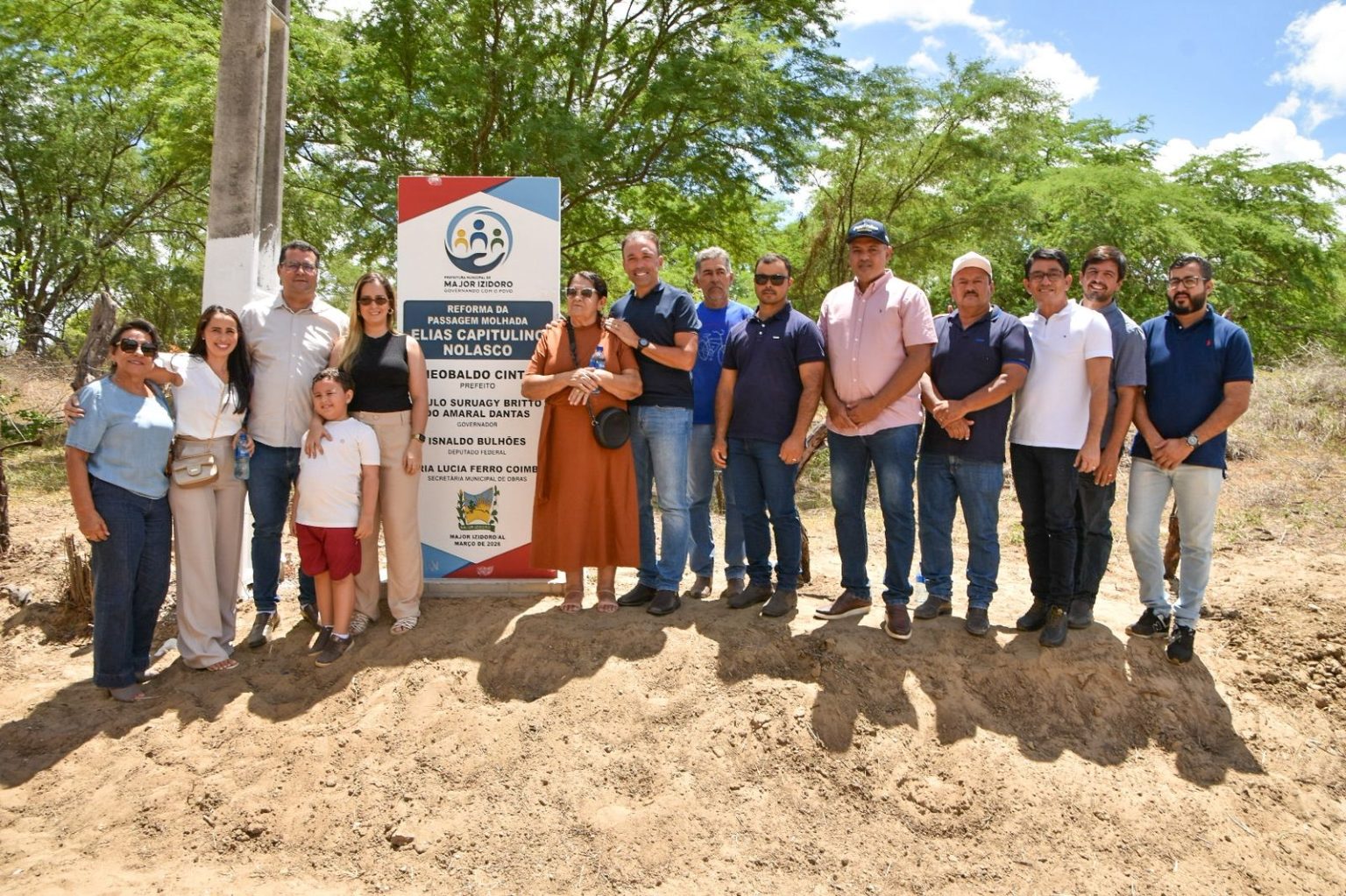 Prefeito Theobaldo Cintra entrega reforma da passagem molhada Elias Capitulino Nolasco no povoado Travessia