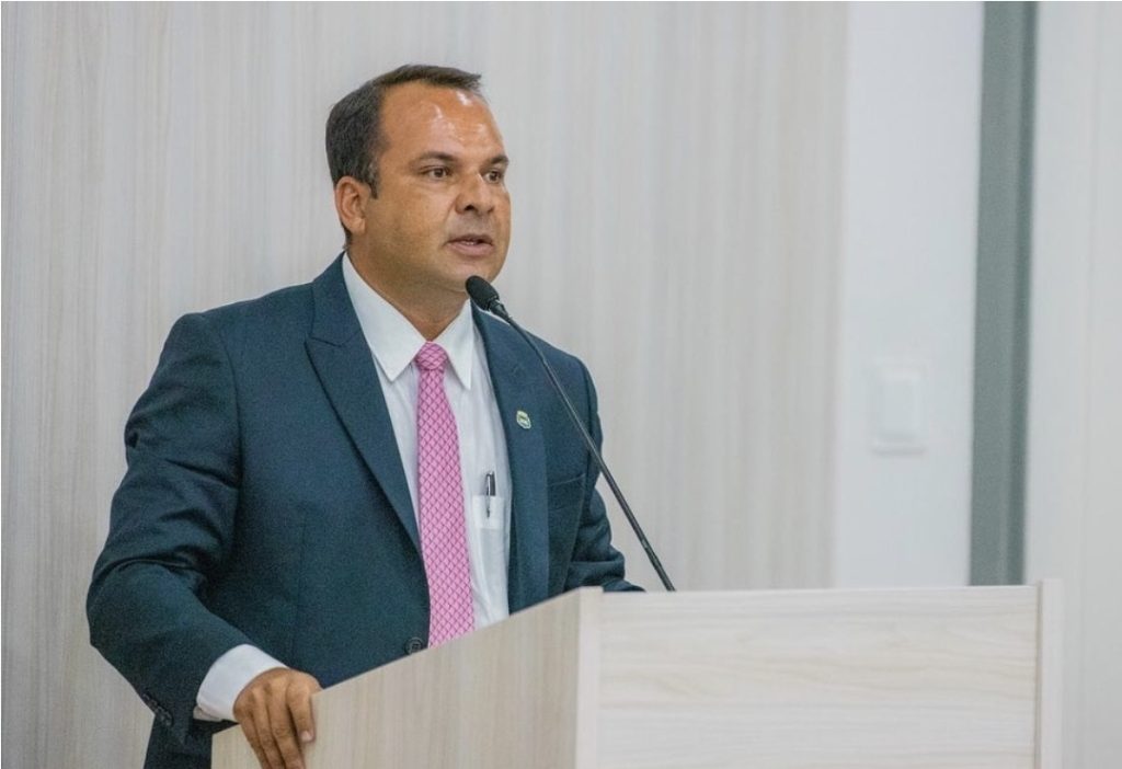 Francisco Sales amplia protagonismo político e desponta como nome forte para 2026 em Alagoas