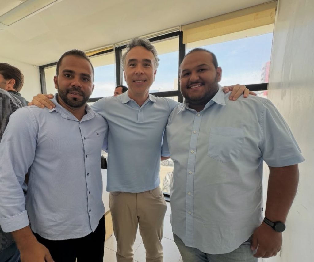 Prefeito de Matriz de Camaragibe, Fernando Henrique, participa da Convenção Estadual do MDB