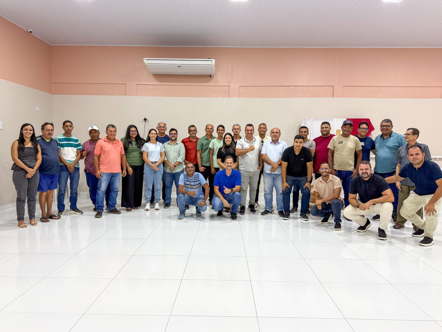 Prefeito Allan de Jesus reúne secretariado para alinhamento estratégico e metas prioritárias