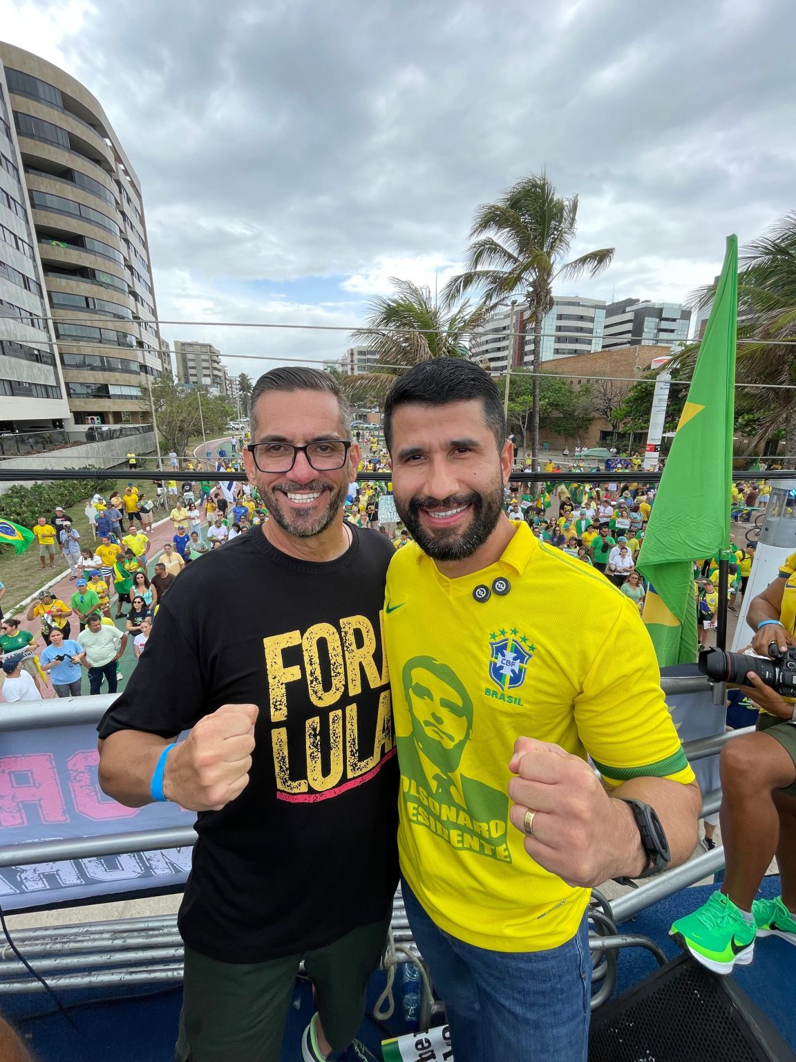 “Não desistam. Hoje a Direita está muito mais forte”, diz Leonardo Dias durante manifestação ‘Acorda Brasil’, em Maceió