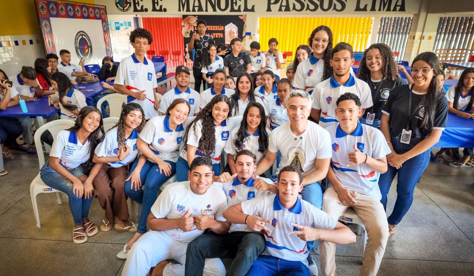 Rafael Brito comemora liderança de Alagoas em matrículas no 3º ano no Nordeste, consolidando avanço do Cartão Escola 10