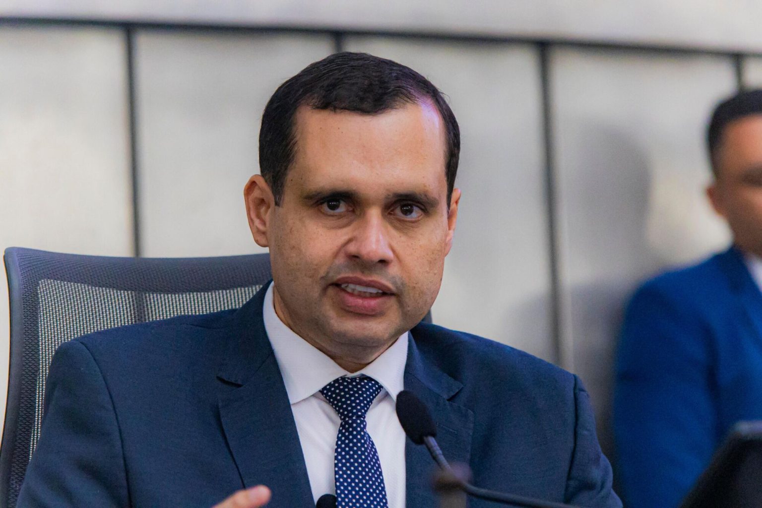 Justiça Tributária: Assembleia aprova projeto de Fernando Pereira que permite pagar IPVA com precatórios em Alagoas