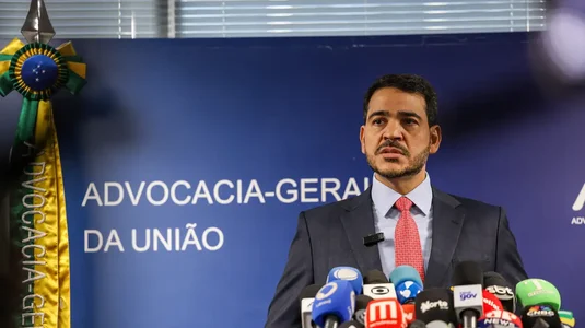 Relatório favorável à indicação de Jorge Messias ao STF é apresentado no Senado