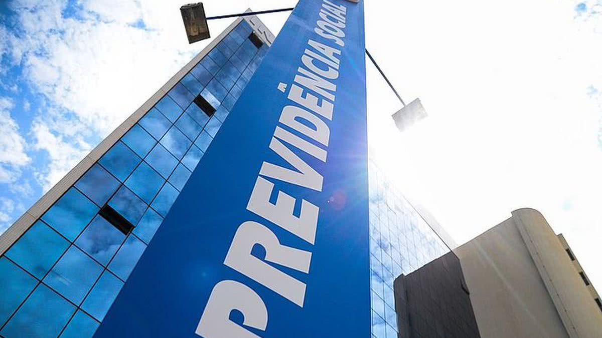 Justiça libera R$ 2,8 bilhões para pagar atrasados do INSS; veja quem recebe