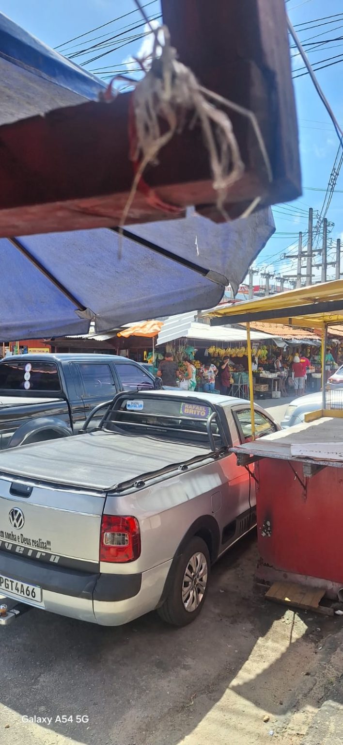 Kelmann solicita estudo para melhorar trânsito na rua da Feirinha da Jatiúca