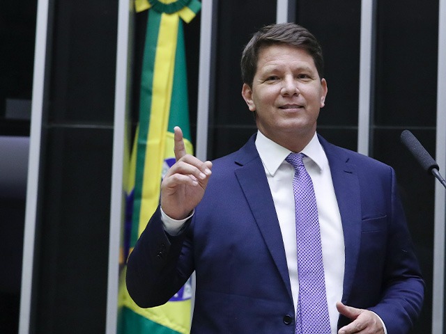 Mario Frias afirma que filme sobre Jair Bolsonaro não recebeu dinheiro público nem recursos de Daniel Vorcaro