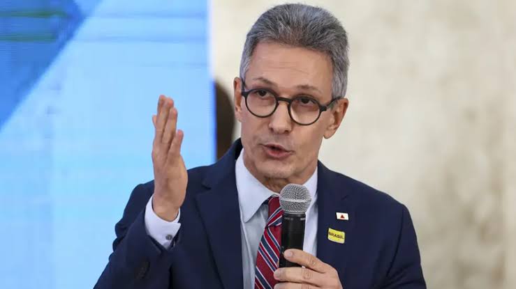 Romeu Zema defende cobrança de 1% para formados em universidades federais