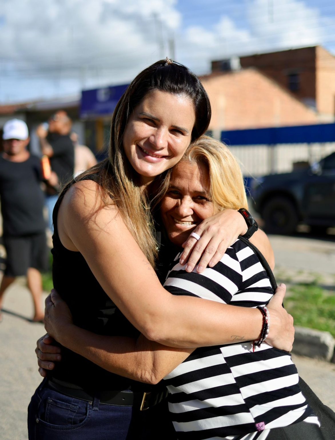 Por onde passa, Ceci arrasta apoio popular e fortalece caminhada rumo à Assembleia