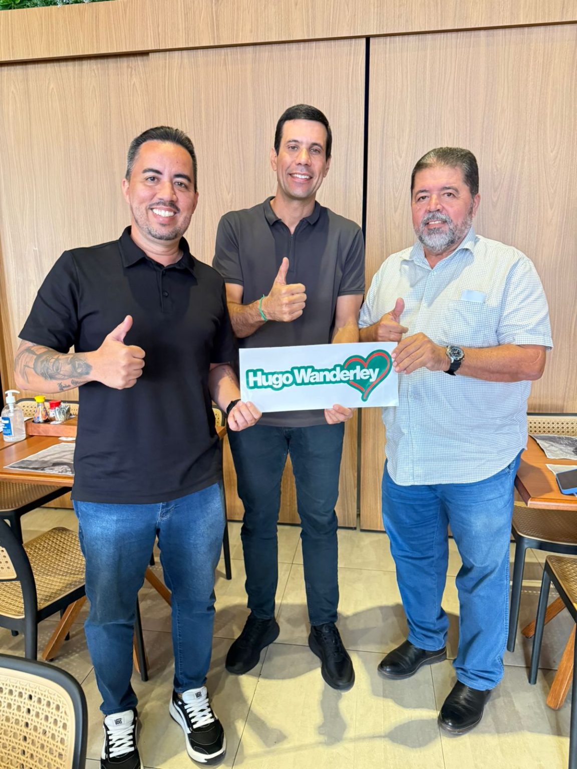 Adriano Barros e vereador William visitam Hugo Wanderley e reforçam parceria política em Joaquim Gomes