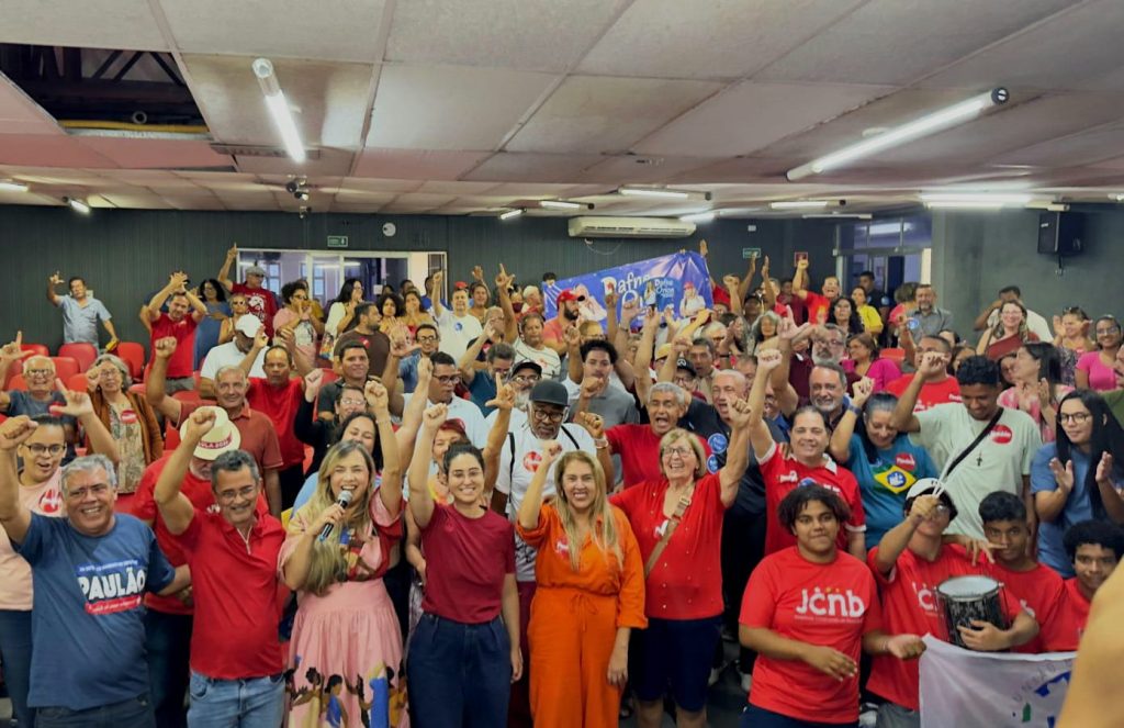 Dafne Orion lança pré-candidatura a deputada federal em plenária do PT em Maceió