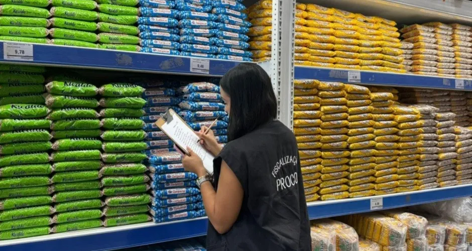 Pesquisa aponta diferença de mais de R$ 100 no preço da cesta básica em Maceió