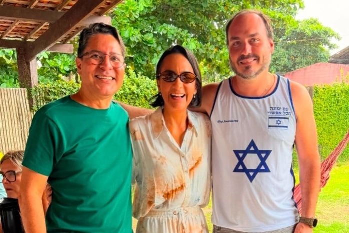 “Sergipe precisa escolher o melhor e o melhor é Ricardo governador e Cecília deputada”, diz Carlos Bolsonaro em Alagoas