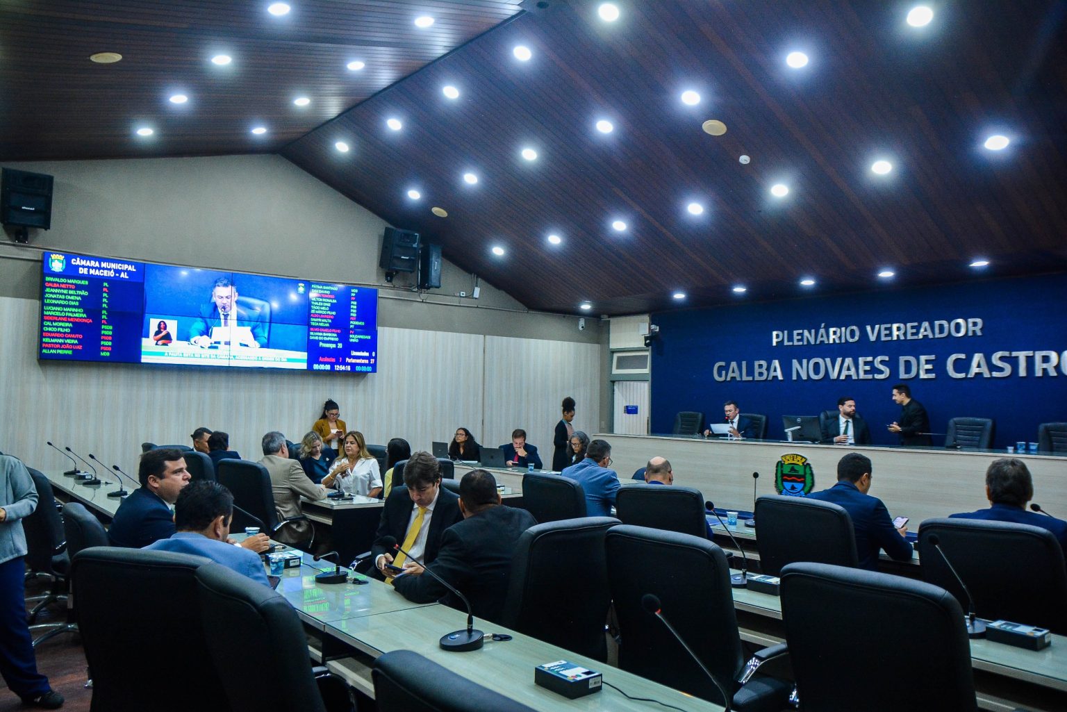 Câmara Municipal de Maceió aprova reajuste salarial e benefícios para servidores municipais