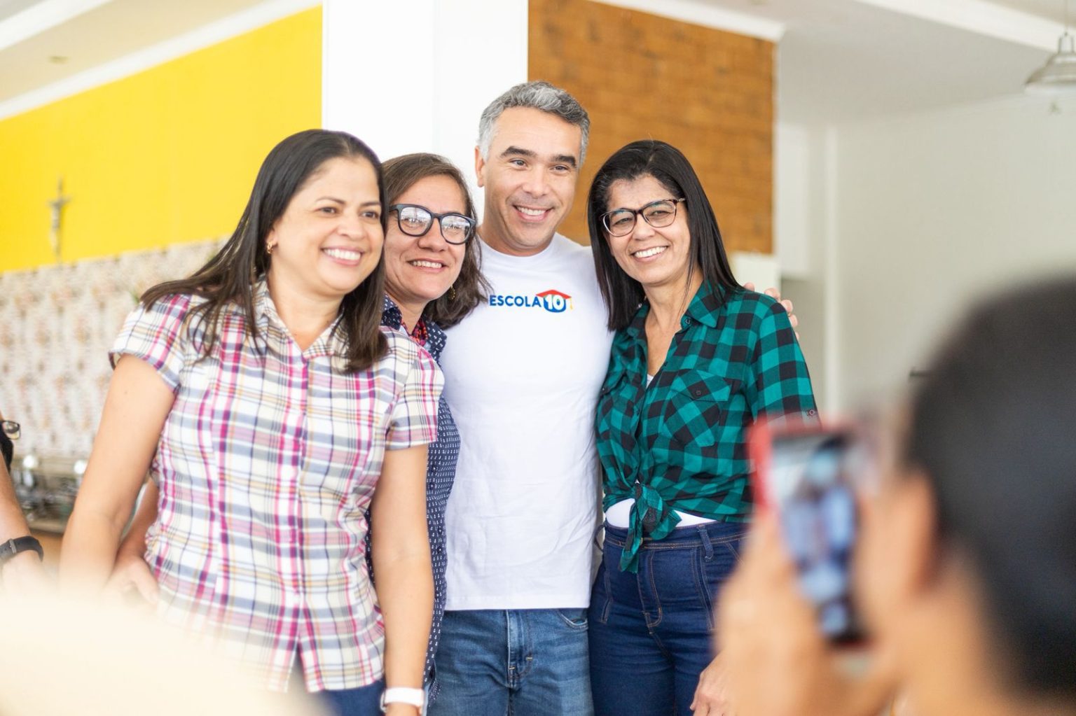 Piso do magistério é aprovado e Rafael Brito conquista ampliação do benefício para professores temporários em todo o país