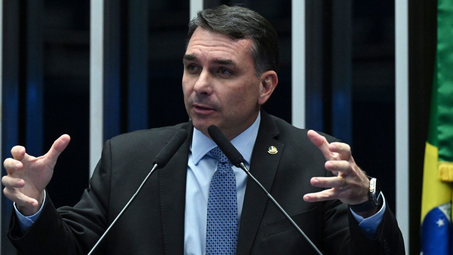 Pesquisa Quaest aponta queda de Flávio Bolsonaro entre jovens, mulheres e evangélicos