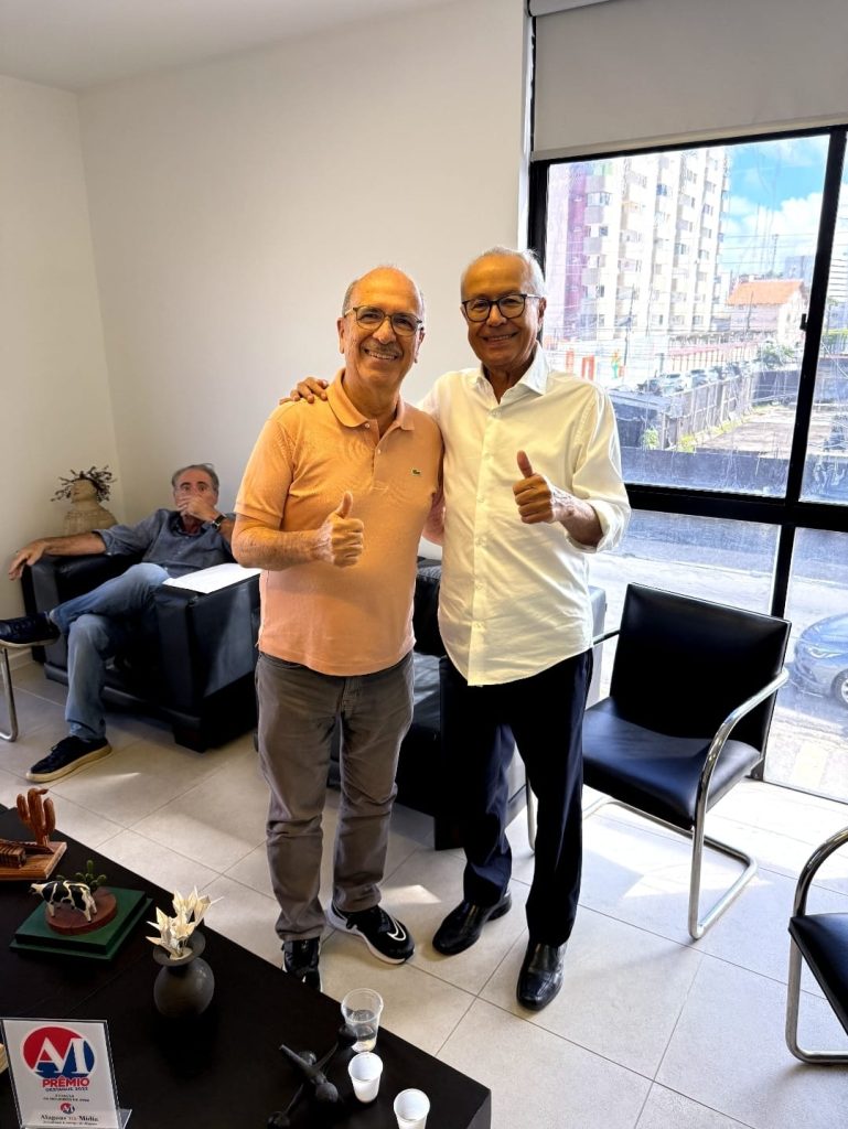 Dr. Wanderley e prefeito Ronaldo Lopes discutem investimentos em saúde e desenvolvimento para Penedo