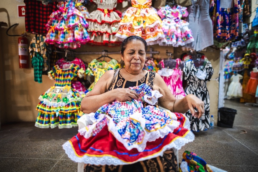 São João impulsiona renda de costureiras e artesãs em Maceió