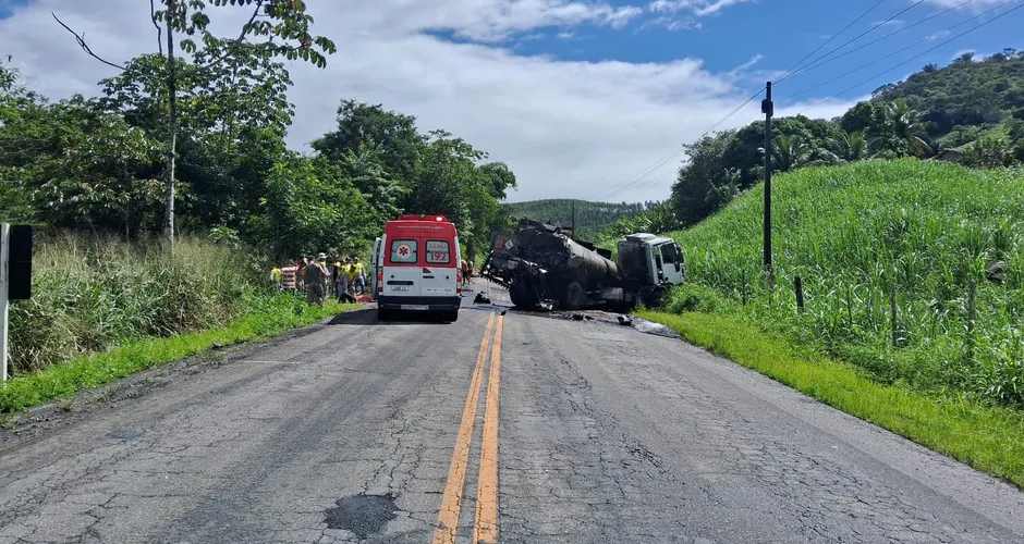 Acidente com quatro veículos deixa um morto e feridos em rodovia de Alagoas