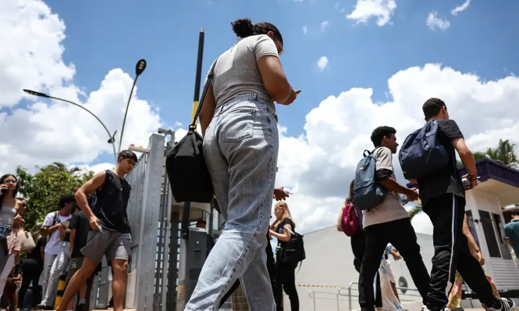 Ministério da Educação prorroga inscrições para o Enem 2026 até a próxima sexta feira