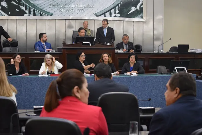 Desafio histórico: deputados estaduais e prefeitos garantem vitória majoritária?