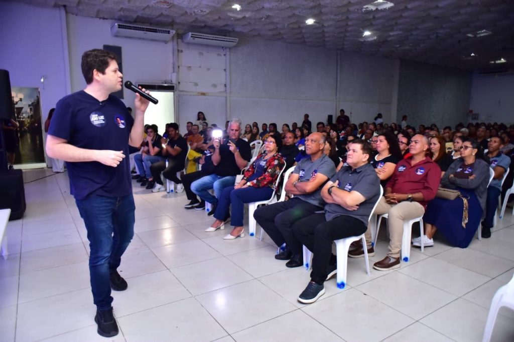 Davi Davino Filho destaca saúde como prioridade durante encontro com lideranças religiosas