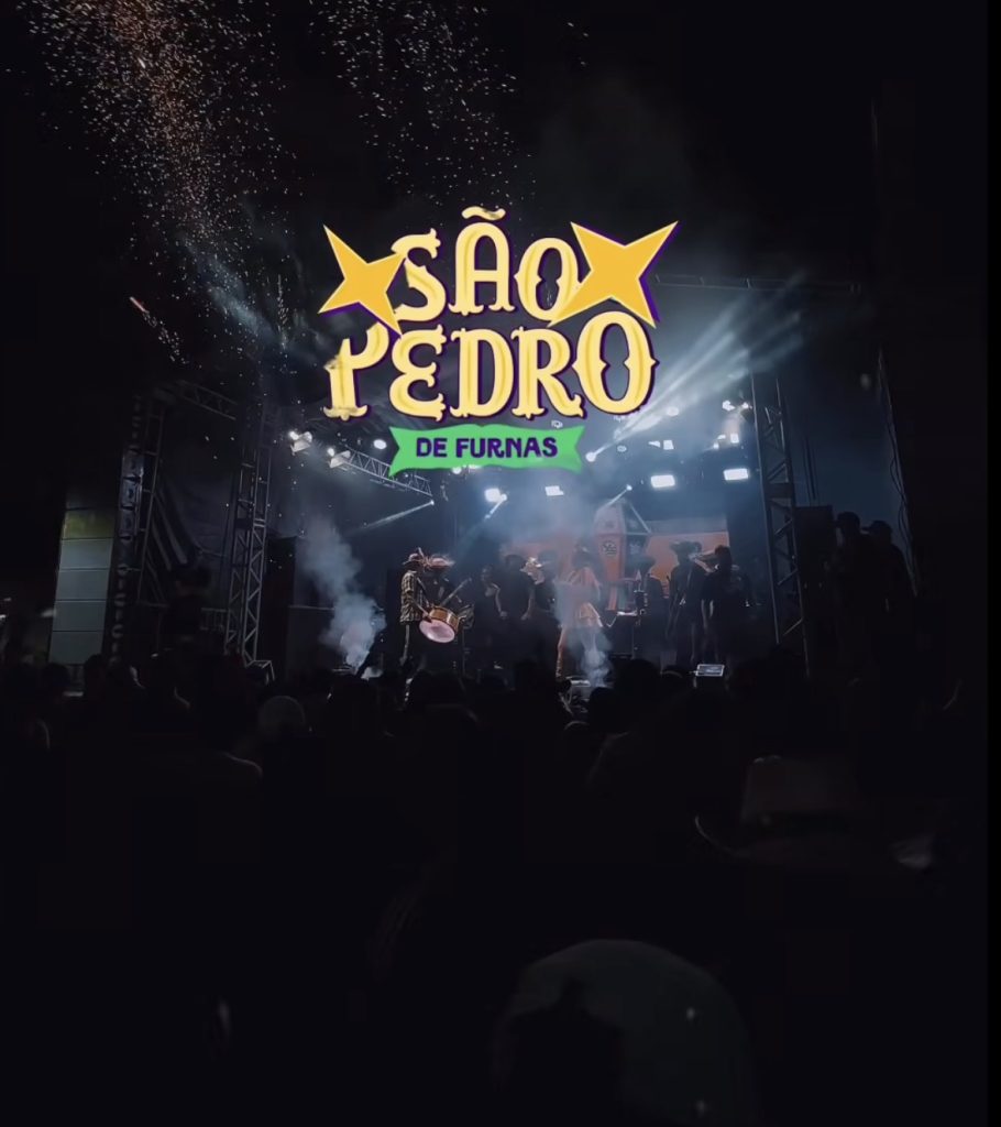 Prefeita Ubiratania Santana celebra sucesso do São Pedro de Furnas em Carneiros