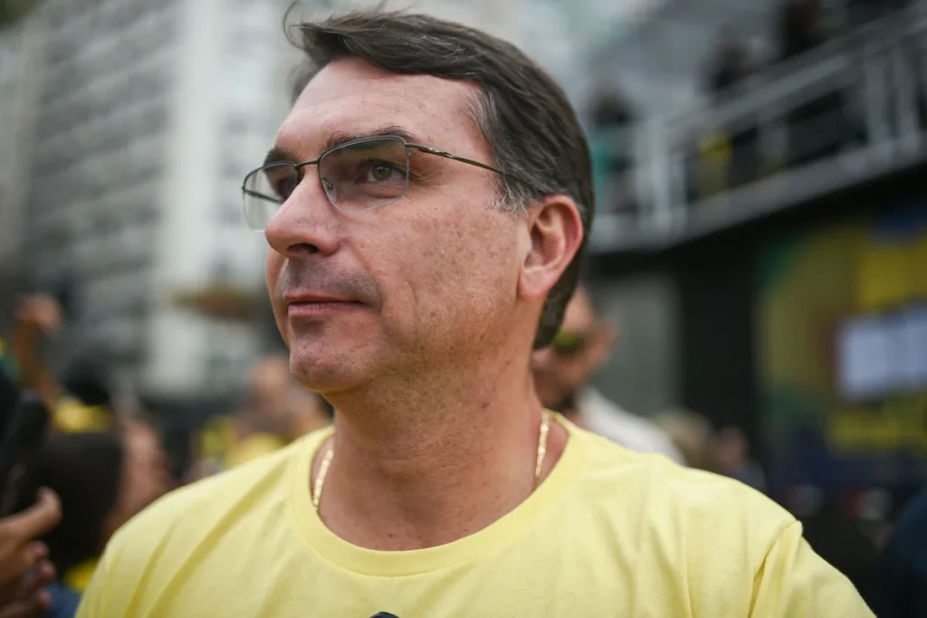 Flávio reúne lideranças femininas em Brasília sem confirmação de Michelle Bolsonaro