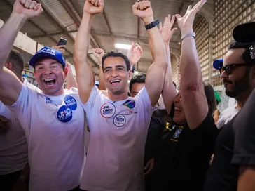 Julho começa com duas boas notícias para JHC